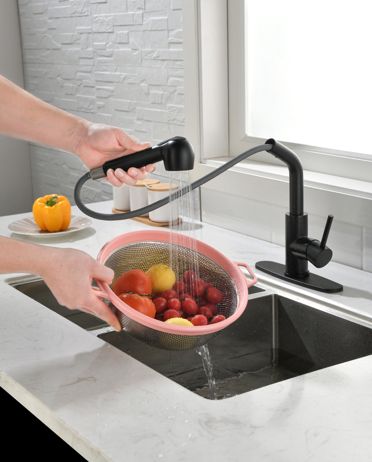 Matte Black Kitchen Faucets Stainless Steel with Pull Down Sprayer