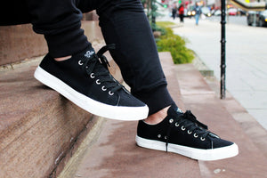 Retro Black/White Canvas Sneakers Unisex Size - Cushioned Insole-1